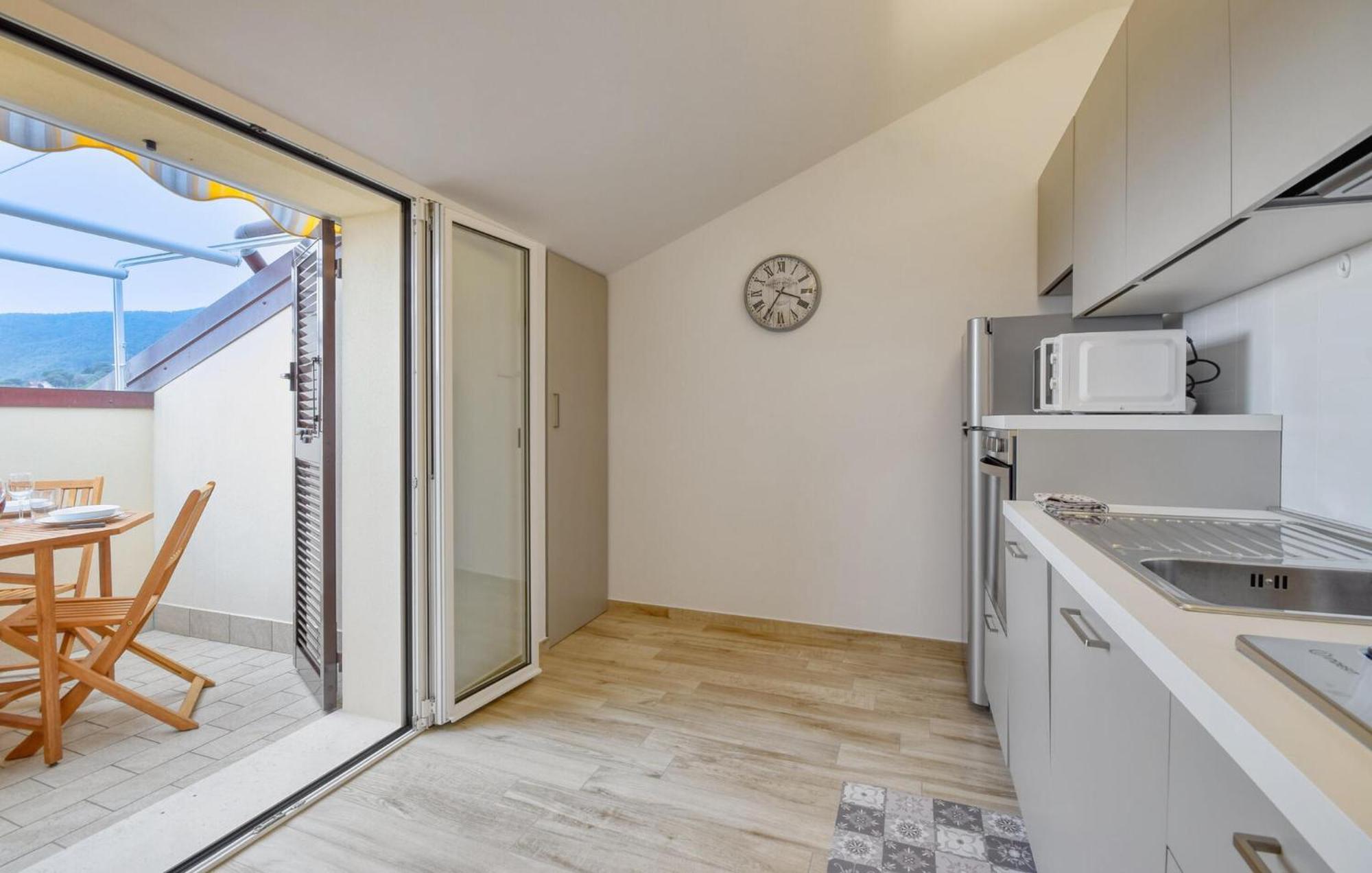 Beautiful Apartment In Moneglia With Kitchen エクステリア 写真