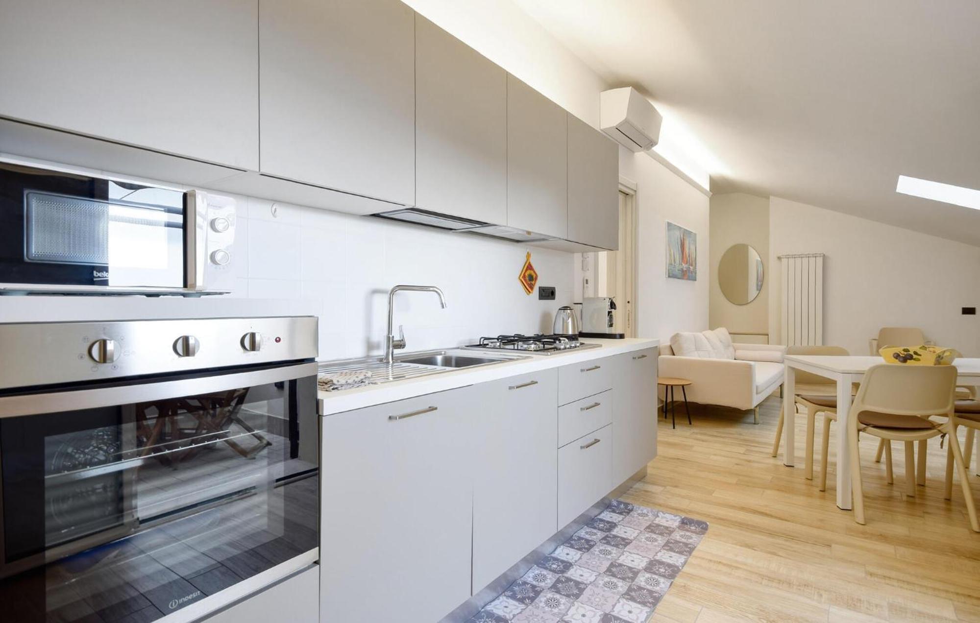 Beautiful Apartment In Moneglia With Kitchen エクステリア 写真